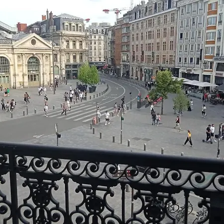 Independante En Face De La Gare Flandres Homestay