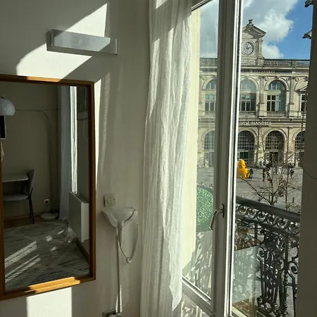 Homestay Independante En Face De La Gare Flandres *